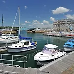 Drakes Wharf