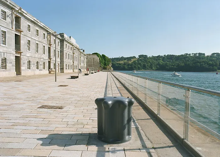 Drakes Wharf