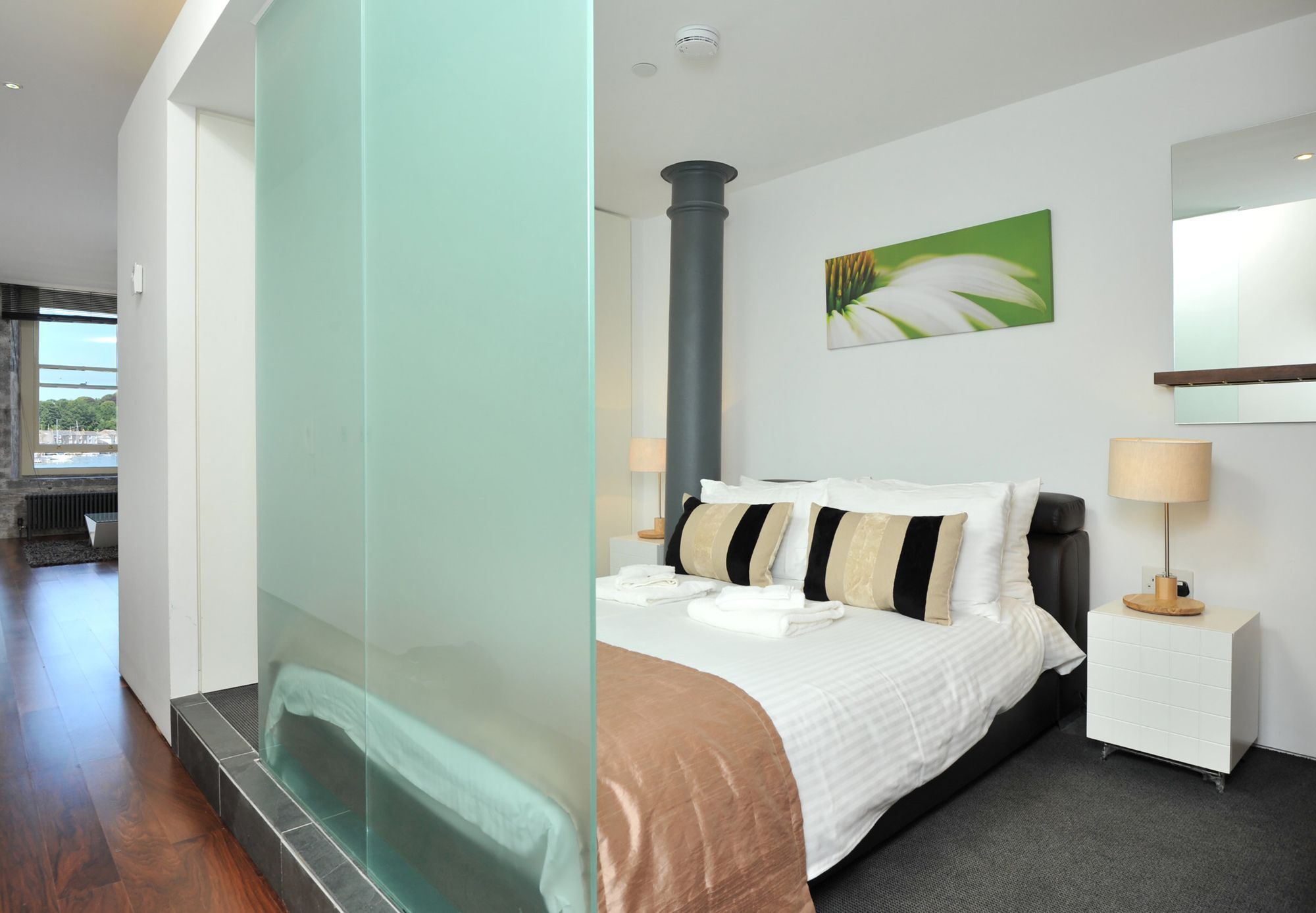 Apartment Drakes Wharf Plymouth