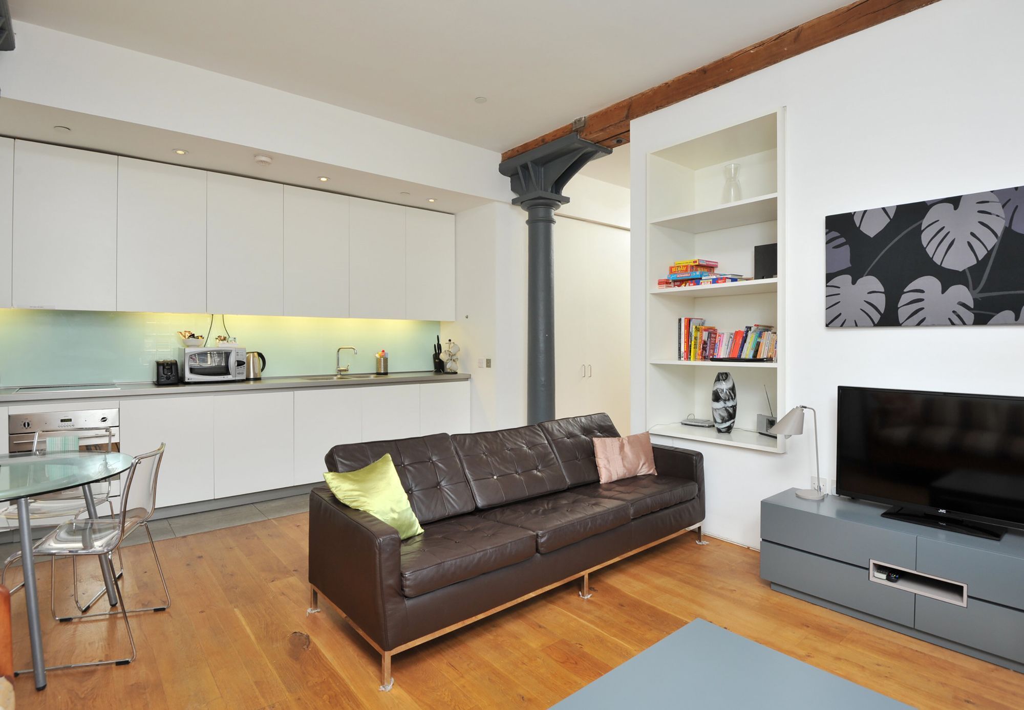 Drakes Wharf Apartment